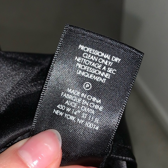 COPY - Alice & Olivia Katherine Black Silk Ruffle Cropped Cami Top –– NWT - Picture 16 of 16